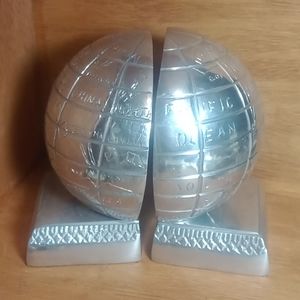 Vtg Cast  World Globe Bookends